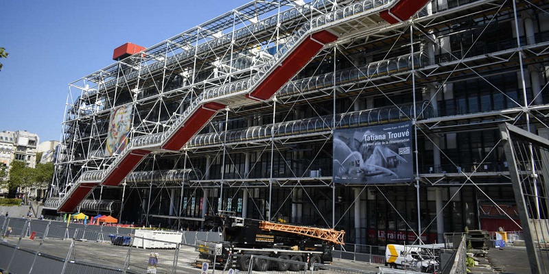 Le Centre Pompidou, le célèbre musée d’art moderne et contemporain situé au cœur de Paris, a fermé ses portes au public lundi 16 octobre 2023. 