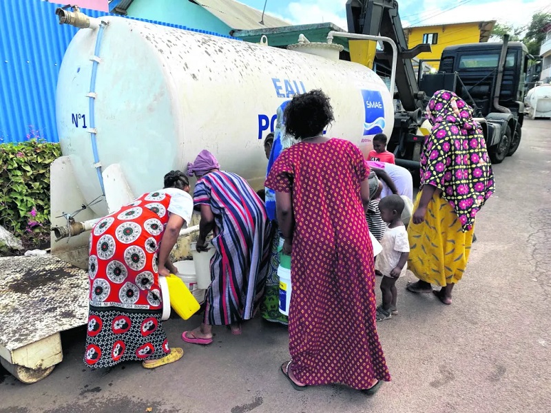 Mayotte est confrontée à une sécheresse exceptionnelle depuis plusieurs mois, qui affecte l’approvisionnement en eau potable de ses 310 000 habitants.