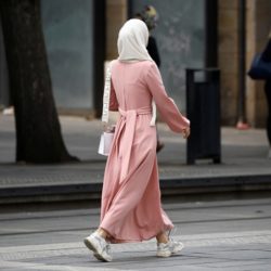 Rentrée scolaire sous tension en France avec l’interdiction de l’abaya