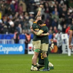 L’Angleterre a vu son rêve de Coupe du monde s’envoler samedi soir au Stade de France, battue d’un point par l’Afrique du Sud (15-16)