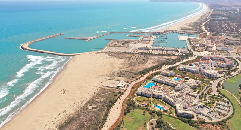 La Mer Méditerranée au Maroc Un Joyau Naturel et Culturel