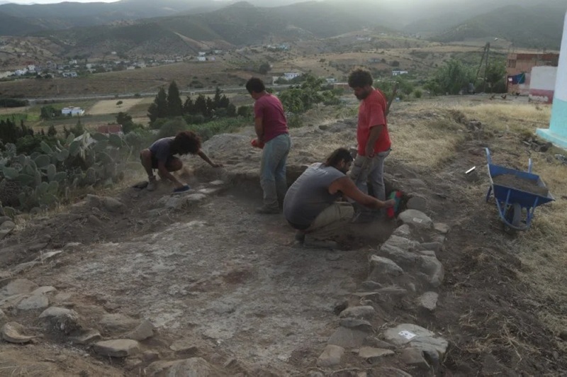 Découverte Historique à Kach Kouch Le Premier Village de l'Âge du Bronze au Maghreb