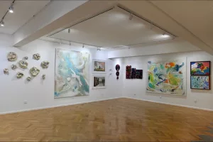 Casablanca célèbre la créativité contemporaine avec “Transitions”, une exposition sensorielle et poétique à la galerie Myriem Himmich
