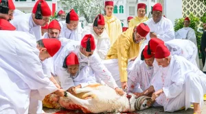 Tétouan : Sa Majesté le Roi Mohammed VI accomplit la prière de l’Aïd Al-Adha à la mosquée Hassan II